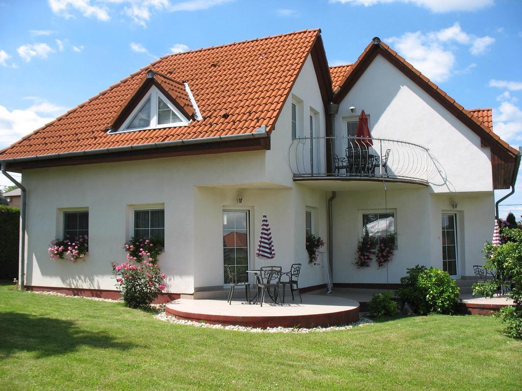 Doina Apartman Залакарос Екстериор снимка